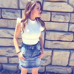 White ribbed crop top with flutter sleeves